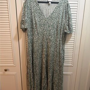 Ava & Viv Green and White Floral Maxi Dress